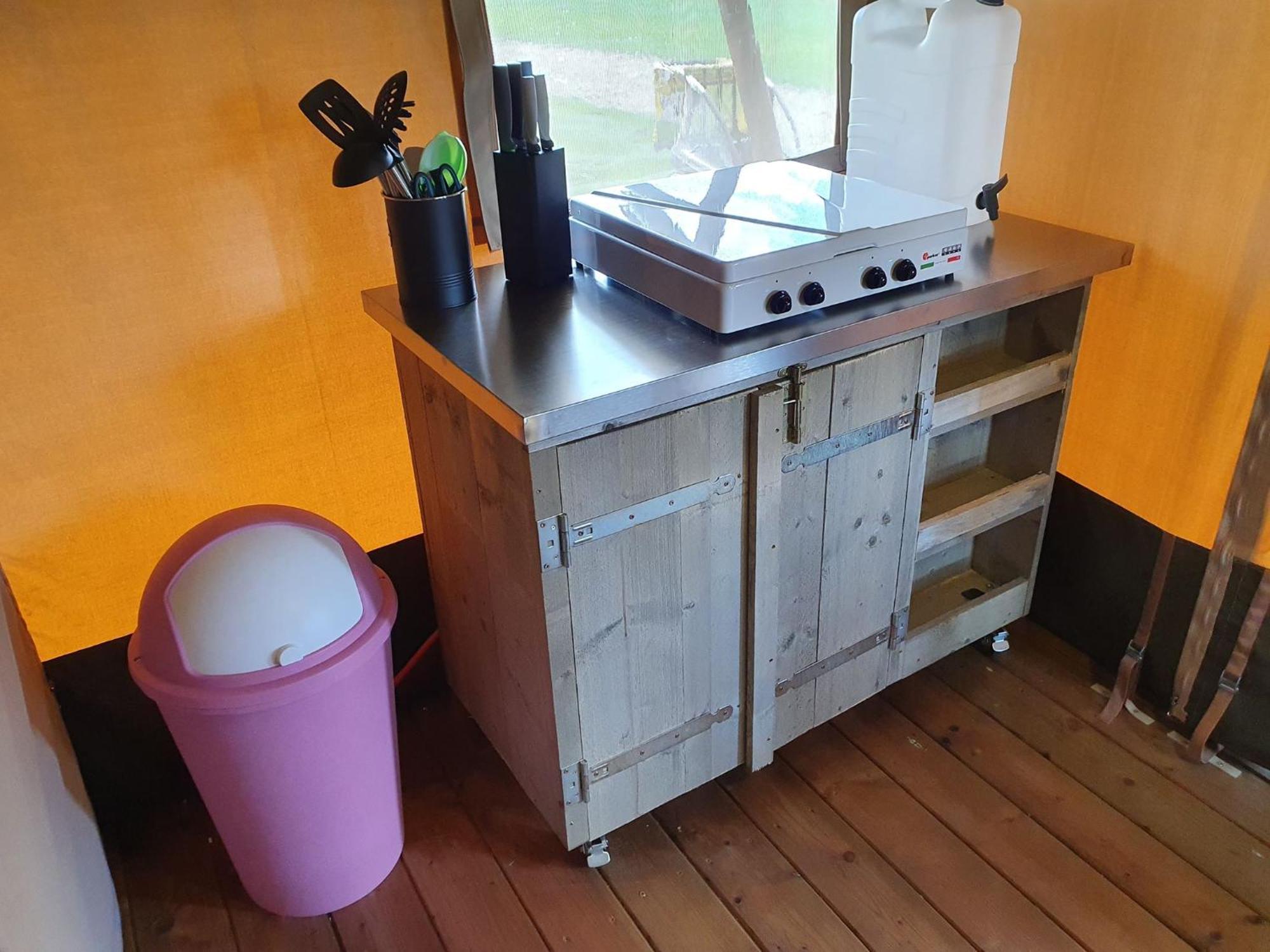 Camping De Oude Rijn Ter Aar Стая снимка